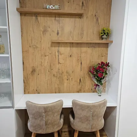 Garden Park Apartment