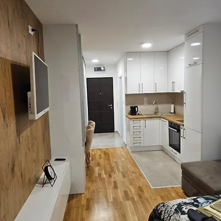 Apartment Garden Park *